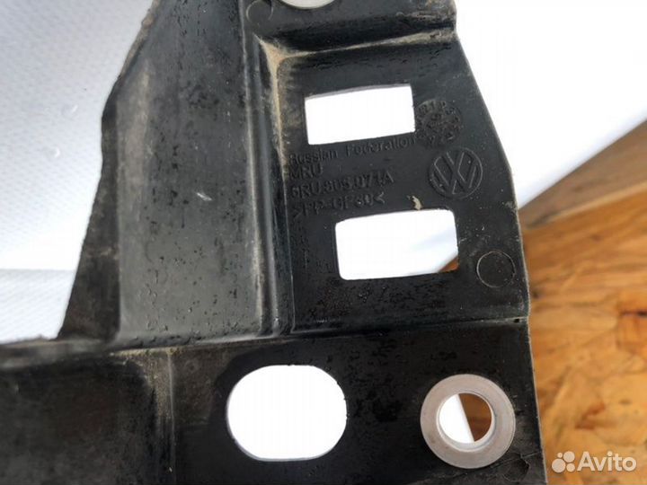 Кронштейн фары передний левый Volkswagen Polo 2014