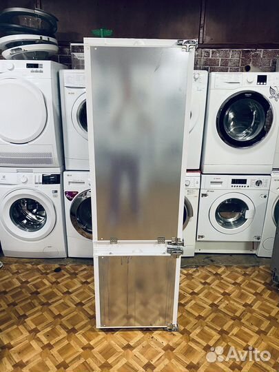 Встраиваемый холодильник Bosch