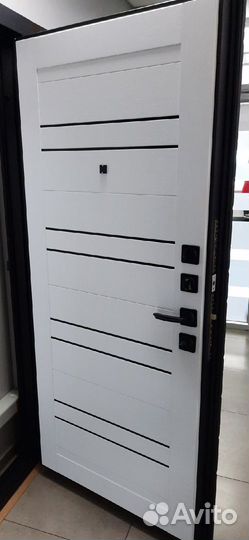 Двери входные Люкс со склада