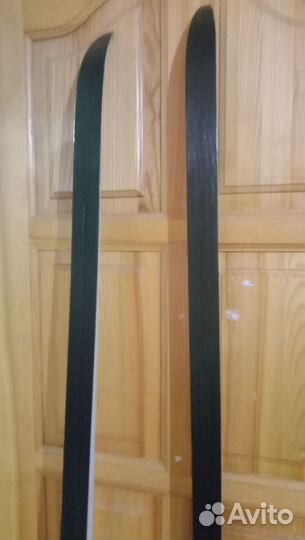 Лыжи беговыес ботинами и палками