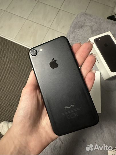 iPhone 7, 32 ГБ