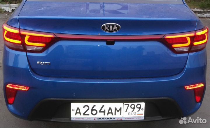 Бампер задний в цвет Kia Rio 4 2017-2020 023