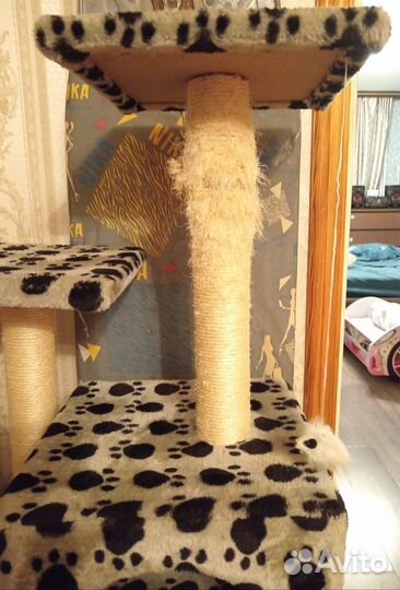 Домик для кошки с когтеточкой бу