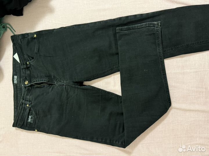 Джинсы versace