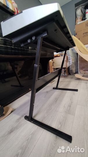 Синтезатор Supra