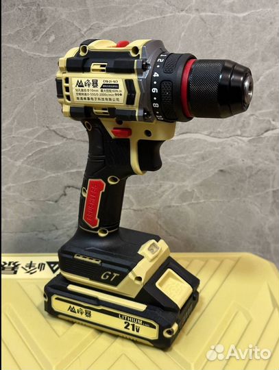 Бесщеточный шуруповерт оригинал