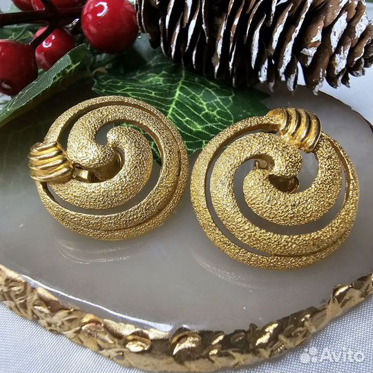 Trifari клипсы винтаж