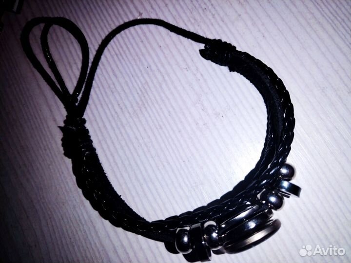 Кожаный браслет