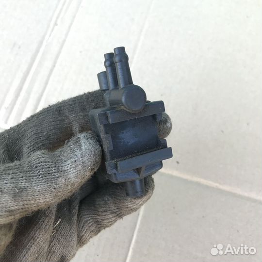 Клапан вентиляции бензобака Opel