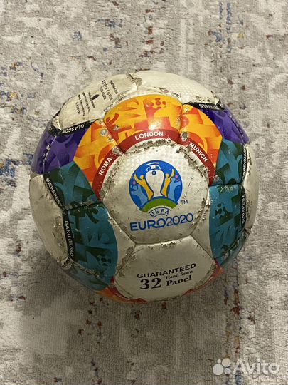 Футбольный мяч