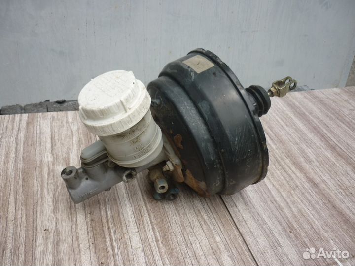 Тормозной цилиндр с вакуумом mitsubishi carisma