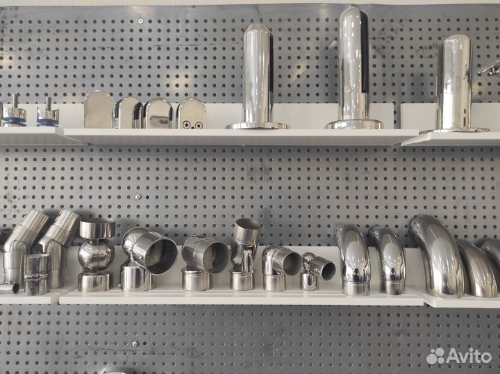 Комплектующие для перил и лестниц из нержавеющей с