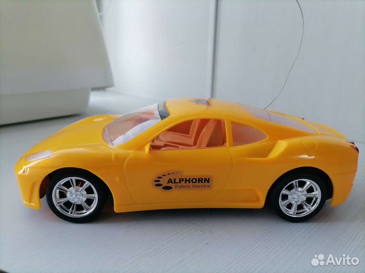 Гоночная машина на р/у