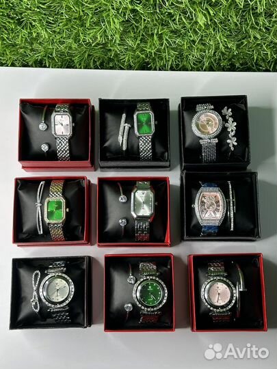 Женские часы и браслет