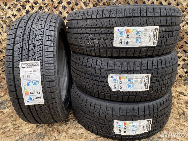 Bridgestone Blizzak Ice 245/45 R18 96S
