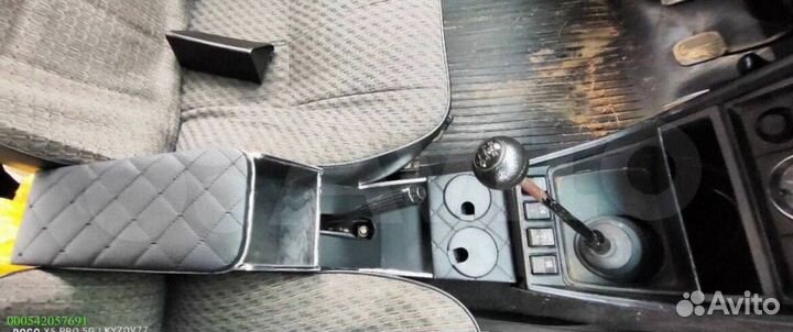 Подлокотник ваз 2107 классика черный
