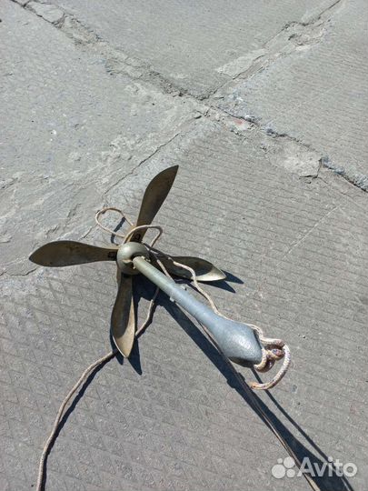 Продам лодку