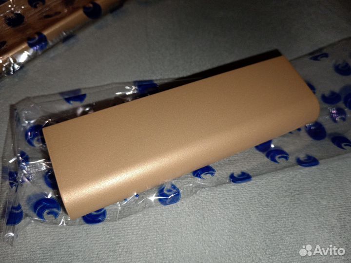 Ручки мебельные для тумбы золотой 2 шт