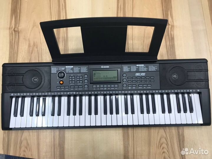 Синтезатор Donner DEK-610