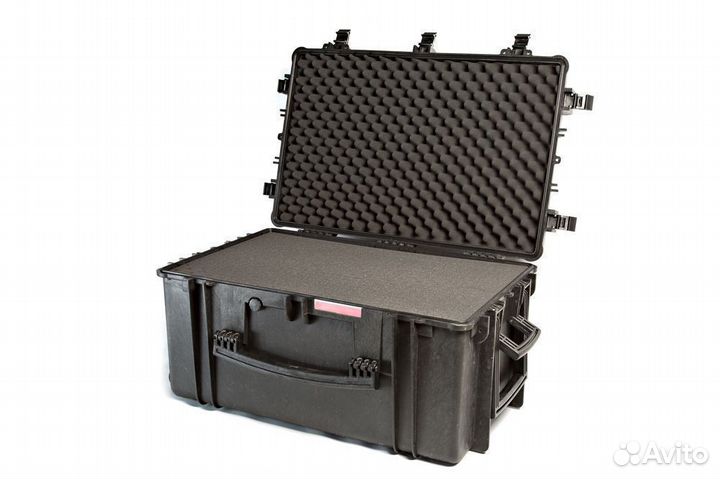 Кейс пластиковый объем 145.84Л С колесиками