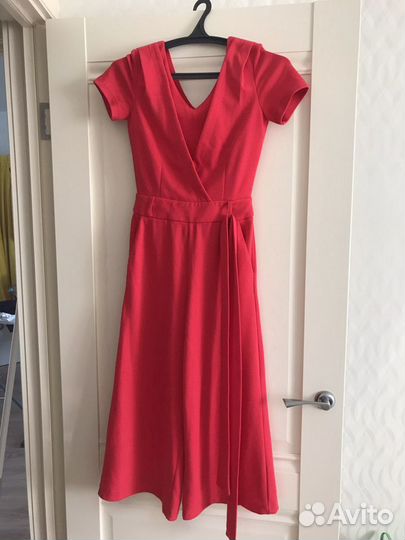 Комбинезон женский