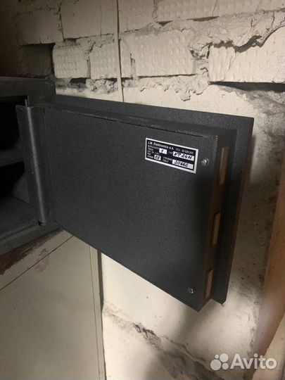 Сейф тяжелый