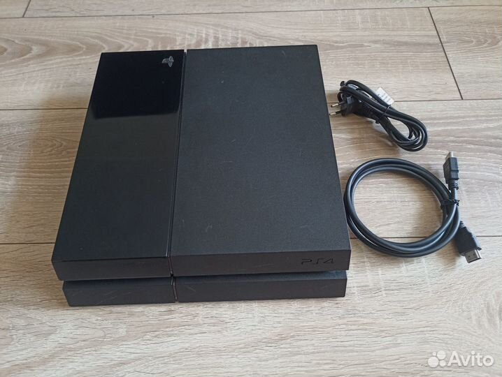 Sony Playstation 4 (PS4)