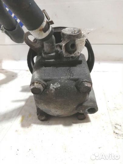 Насос гидроусилителя руля Nissan Almera N16 QG15