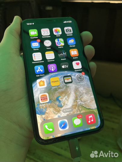 Телефон iPhone 11
