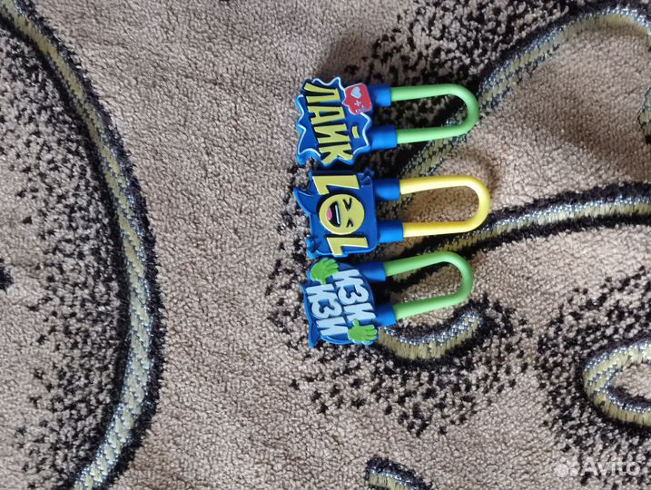 Игрушка замочек