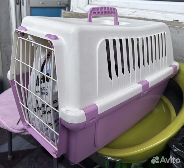Переноска для кошек и собак