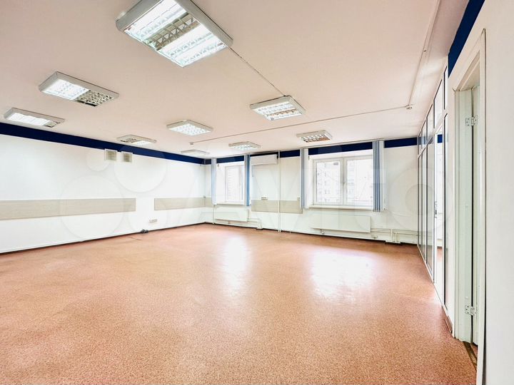 Стрит ритейл в центре Дзержинского района