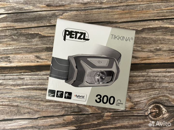 Фонарь налобный Petzl Tikkina 300. Новый