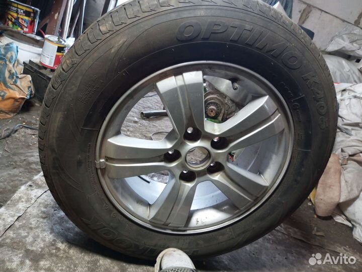 Hankook Optimo K406 215/65 R16