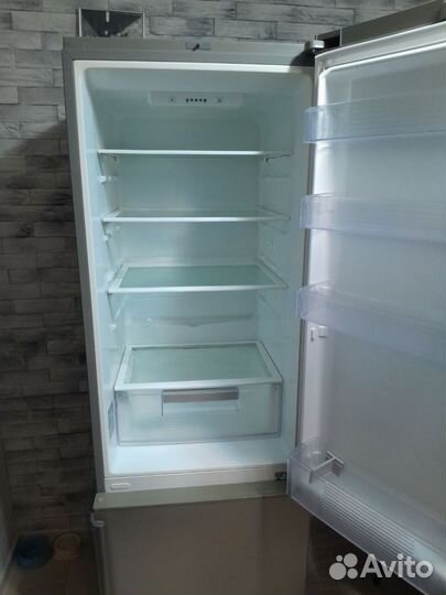 Холодильник бу lg