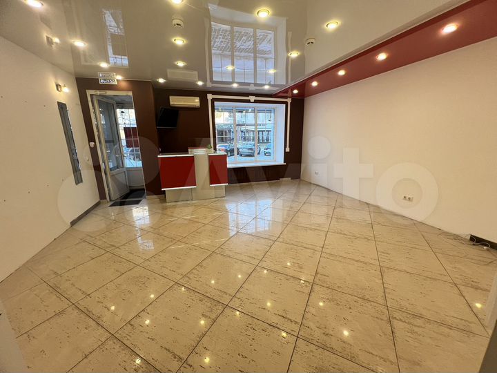 Сдаётся в аренду или продаётся помещение с мебелью