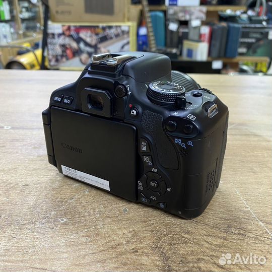 Зеркальный фотоаппарат Canon ODS600D