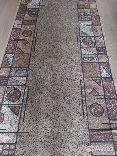 Дорожка в коридор