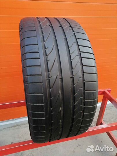 Bridgestone Potenza RE050A 275/35 R19 96Y