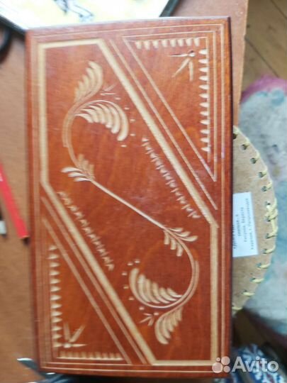 Шкатулка из дерева ручной работы