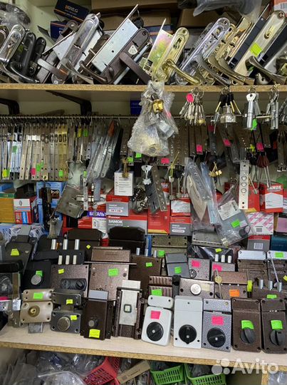 Мебельная фурнитура