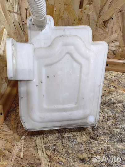 Бачок Омывателя Гольф 5 1K0955453R Q S