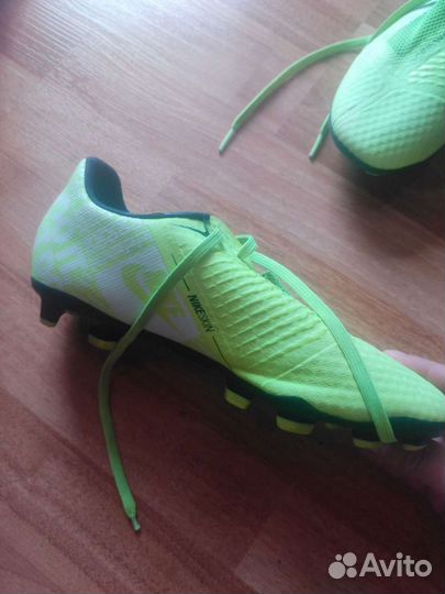 Футбольные бутсы Nike phantom venom