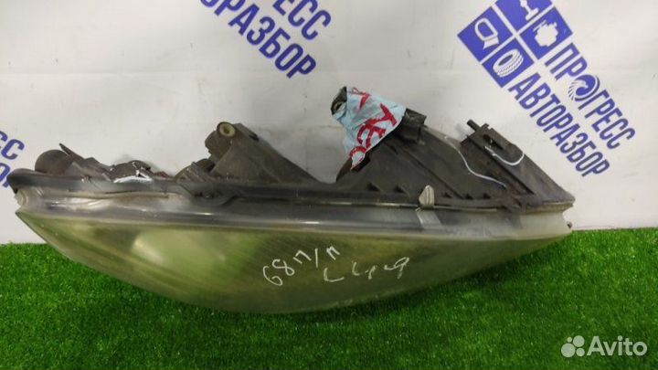 Фара передняя правая Opel Zafira универсал 1.8