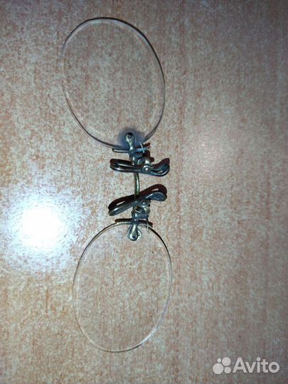 Очки пинсне