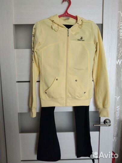 Спортивный костюм