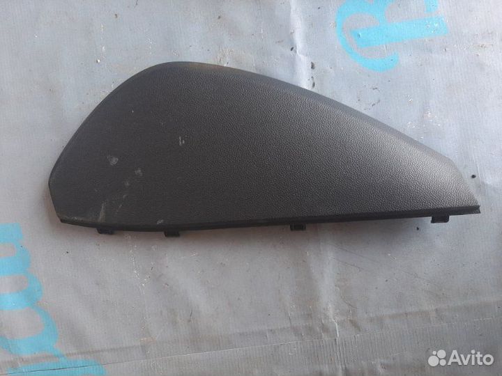 Накладка торпедо торцевая правая Infiniti Ex