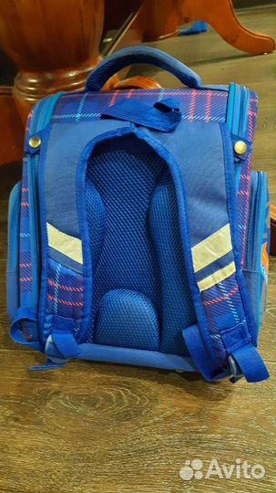 Рюкзак школьный