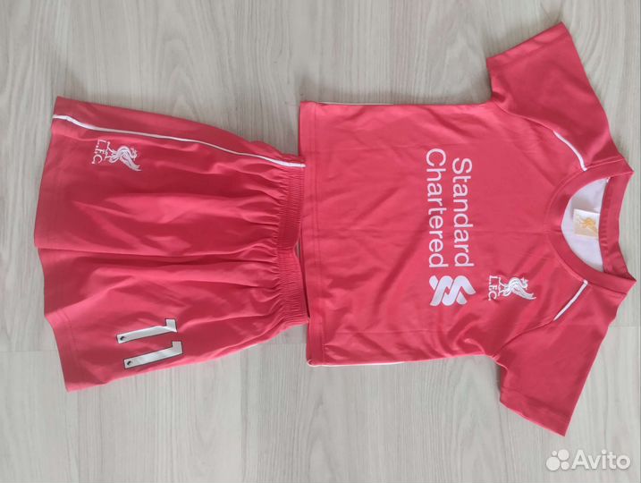 Футбольный костюм