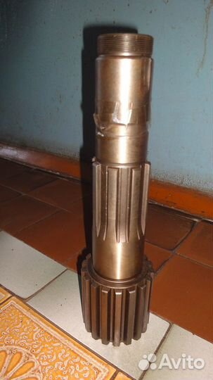 Вал первичный разд. коробки Т-150 151.37.305-4